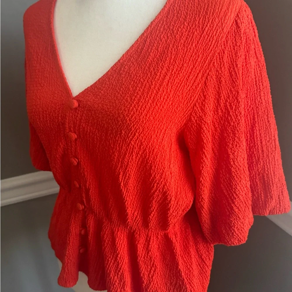 Sanctuary Textured‎ Button-Front Peplum Top Women's Spicy Orange Elbow Sleeve L